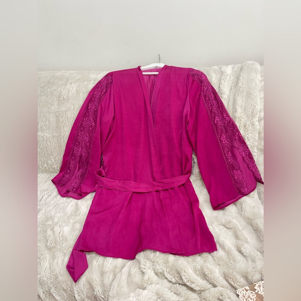 In bloom by jonquil nightrobe like new size: M-L